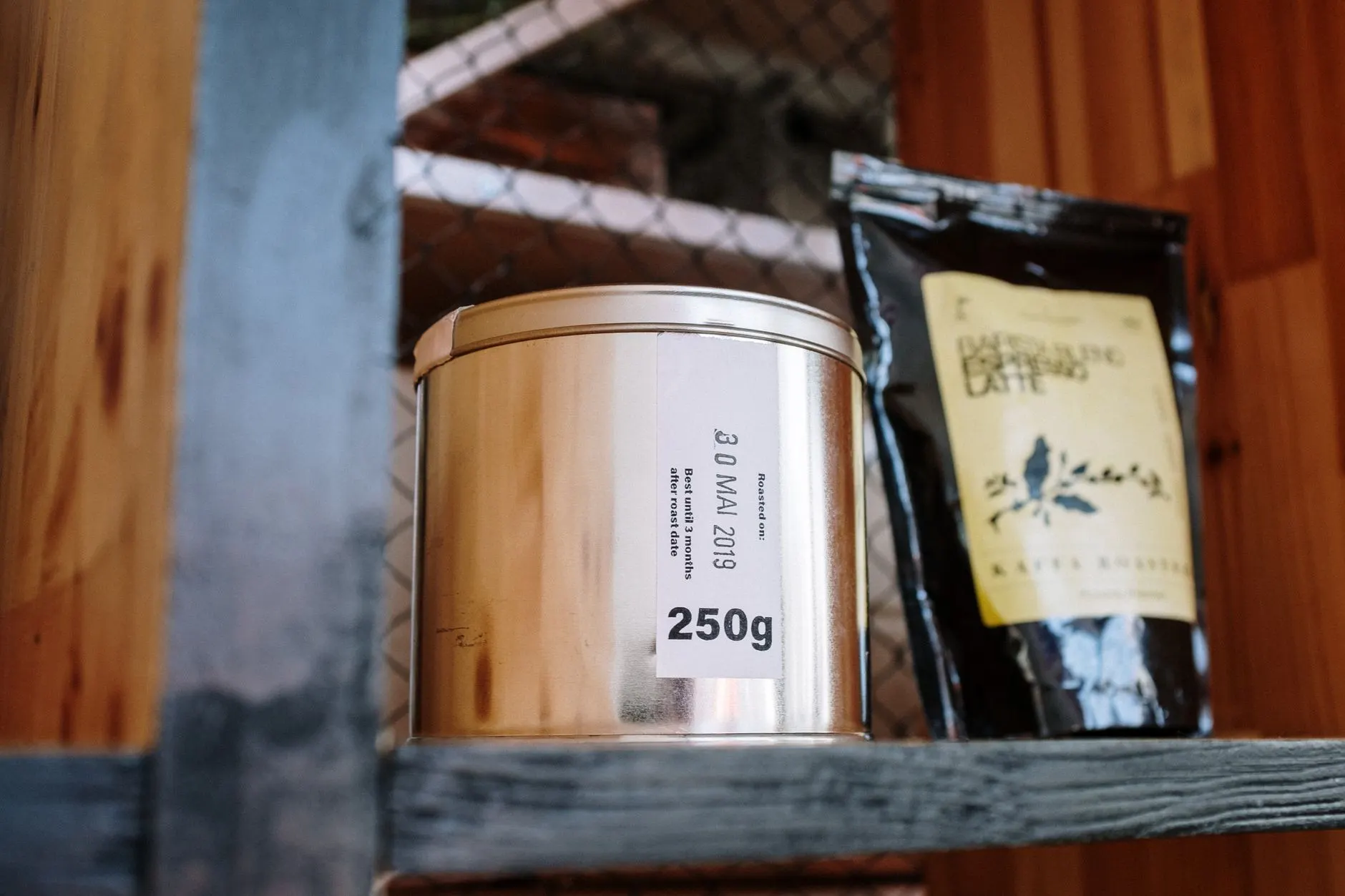 胜铭根艺厂根雕艺术定制方案：从天然树根到收藏级木雕的完整流程解析